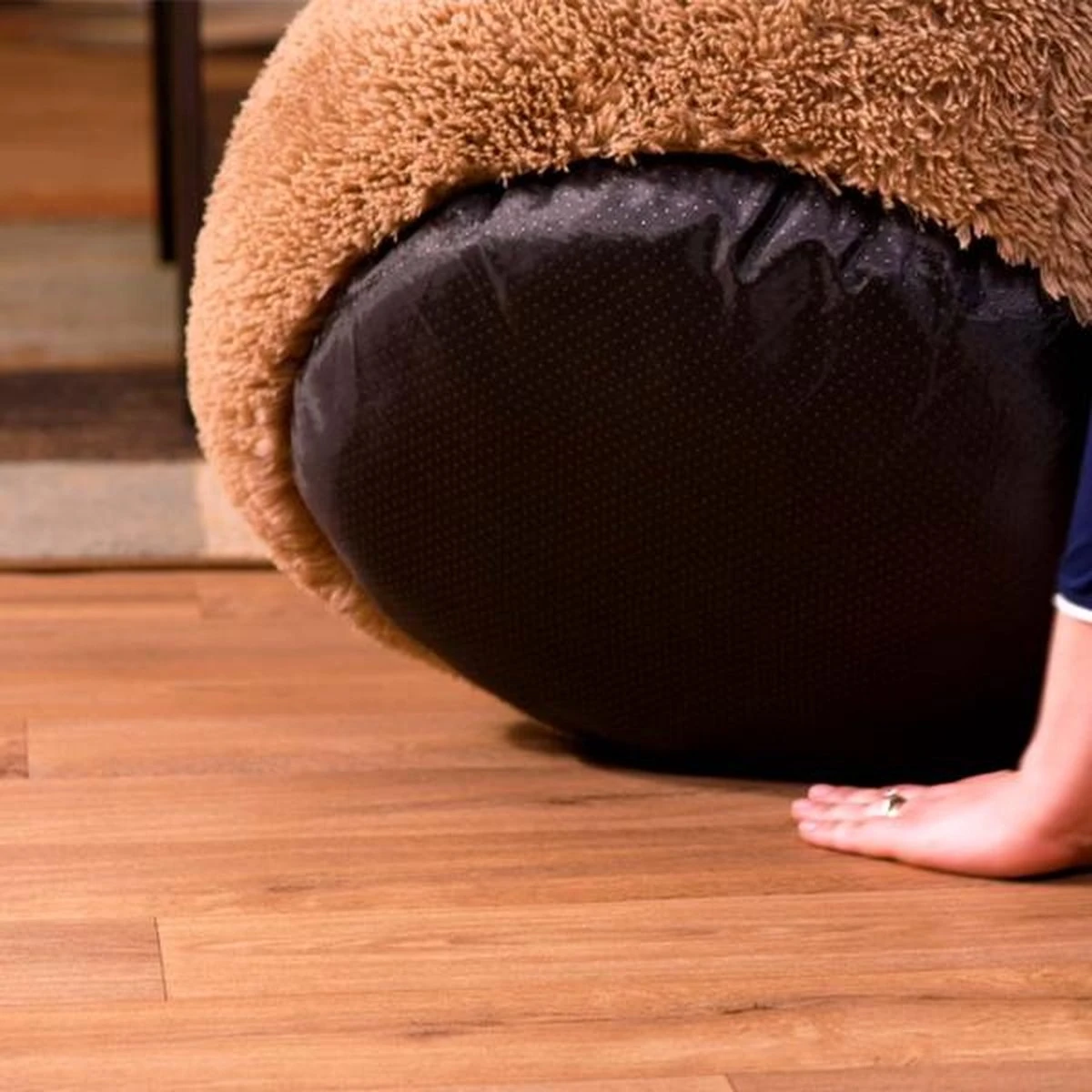 Peaceful Pooch S - Pluizig Hondenbed - 58cm Diameter - Opvouwbaar - In Verschillende Maten. Kattenbed - Wasbaar - Uitneembare Vulling - Ontspant Gewrichten En Spieren - Anti-slip Noppenbodem 7 Peaceful Pooch S - Pluizig Hondenbed - 58cm Diameter - Opvouwbaar - In Verschillende Maten. Kattenbed - Wasbaar - Uitneembare Vulling - Ontspant Gewrichten En Spieren - Anti-slip Noppenbodem - Afbeelding 5