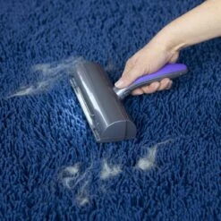 FurDaddy Batterij-aangedreven - Huisdier Haar Verwijderaar Voor Kleding - Herbruikbare Pluizenroller Voor Moeiteloze Verwijdering Van Kattenhaar & Hondenhaar - Zelfreinigende Pluizenborstel Voor Tapijt, Bank, Auto, Bed -Dieren Benodigdheden Winkel 1200x1200 455