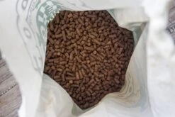 WOOOF Regular 14KG - Geperst Hondenvoer - Geperste Hondenbrokken - Droogvoer - 14KG -Dieren Benodigdheden Winkel 1200x800 24