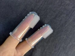 Merkloos Vinger Tandenborstel – 2 X -Dieren Benodigdheden Winkel 1200x900 17